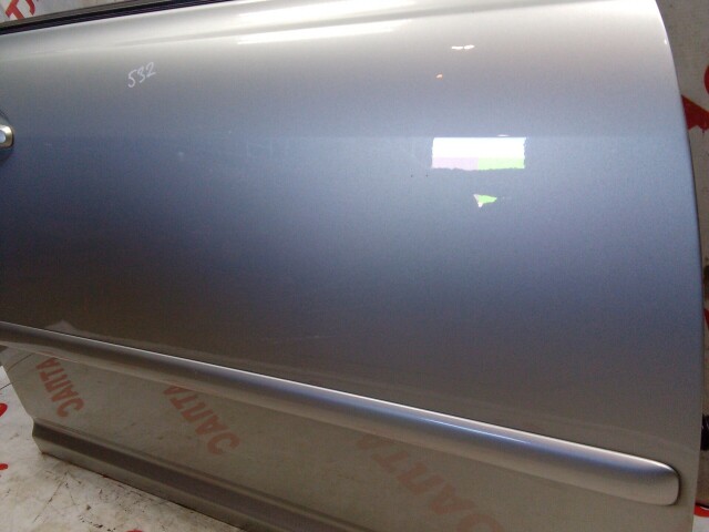 Дверь TOYOTA Avensis 