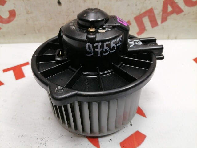 Моторчик печки TOYOTA Ist 