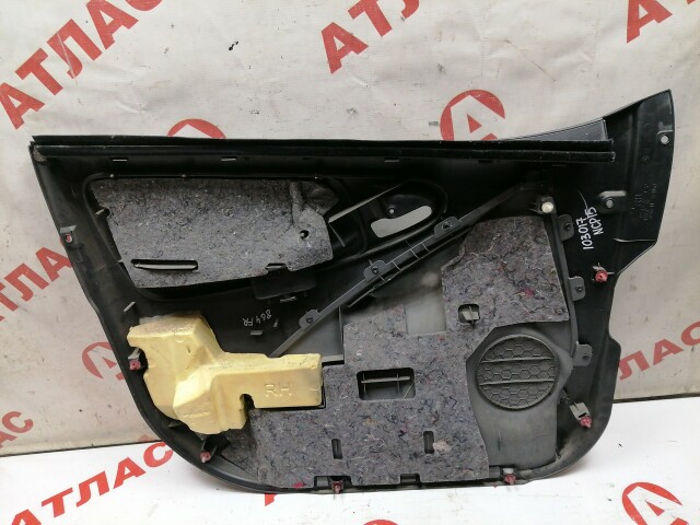 Обшивка двери TOYOTA Vitz 