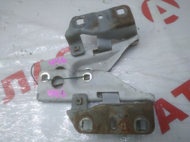 Кронштейны капота NISSAN Bluebird Sylphy 