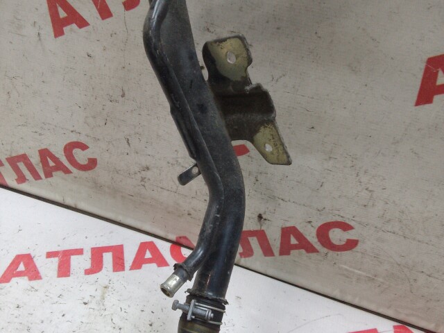 Горловина бензобака NISSAN X-Trail 