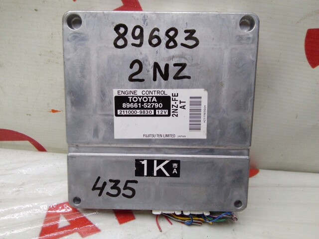 Компьютер TOYOTA Ist 2NZ-FE