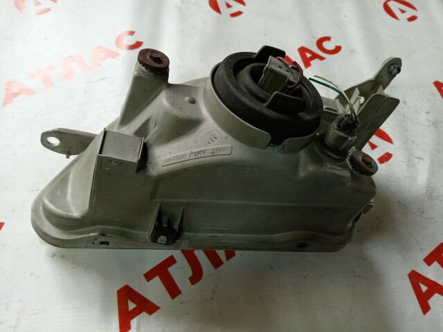 Фара TOYOTA Corolla 