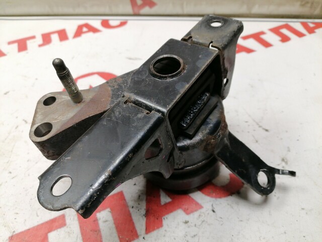 Подушка ДВС TOYOTA Ractis 