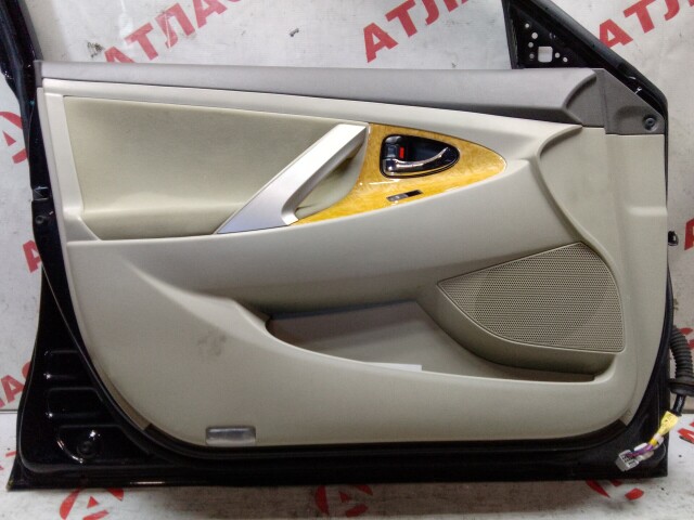 Дверь TOYOTA Camry 