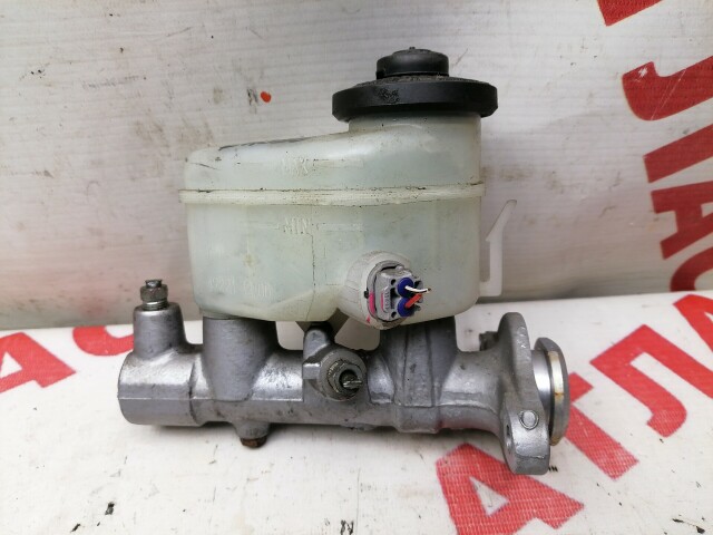 Главный тормозной цилиндр TOYOTA Corolla 