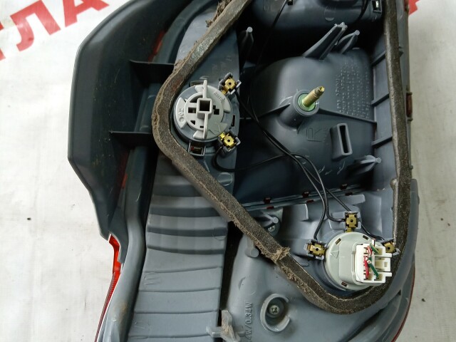 Стоп TOYOTA Vitz 