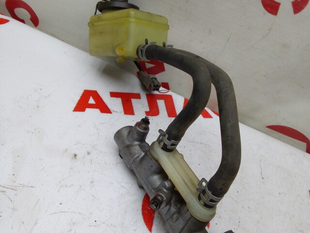 Главный тормозной цилиндр TOYOTA Corolla Spacio 