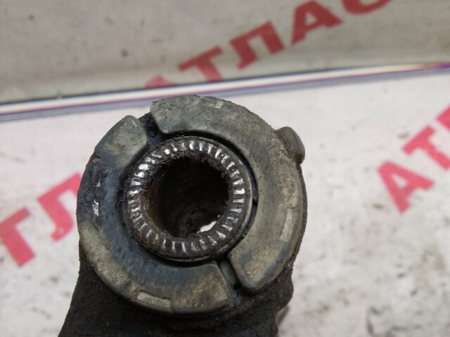 Рычаг TOYOTA Avensis 