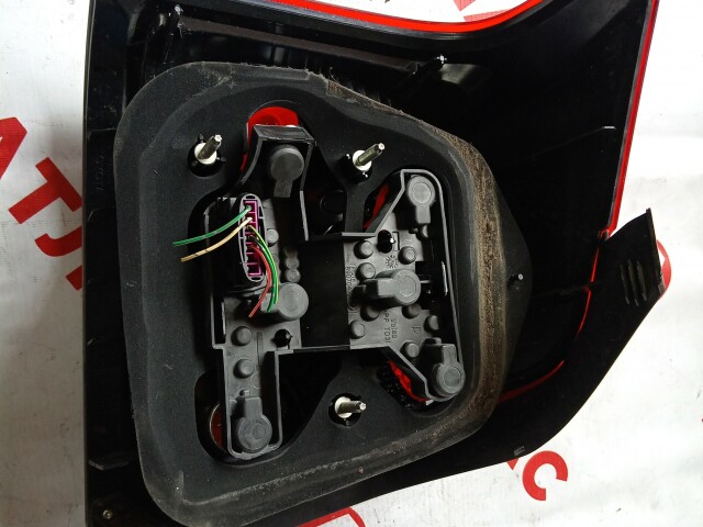 Стоп TOYOTA Avensis 