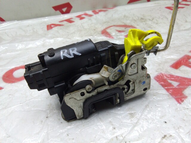 Замок двери RENAULT Duster 