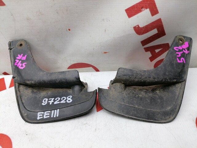 Брызговик TOYOTA Corolla 