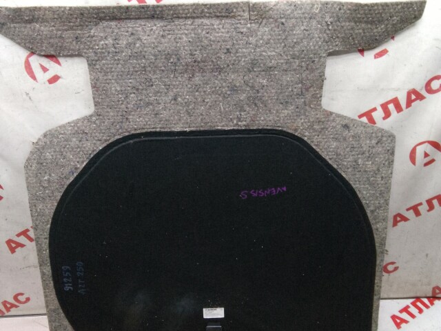 Обшивка багажника TOYOTA Avensis 