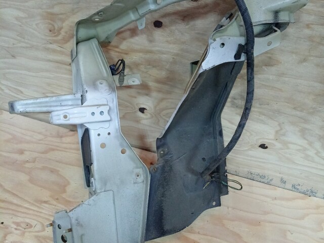 Телевизор SUZUKI Escudo 