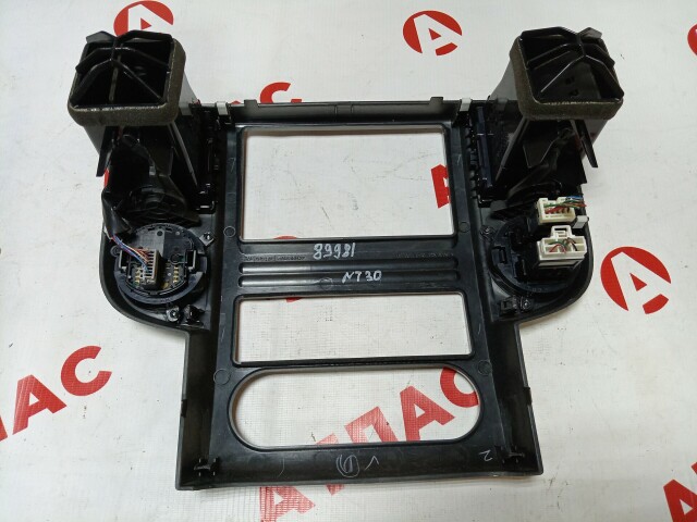 Рамка магнитолы NISSAN X-Trail 