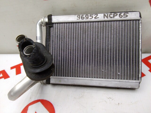 Радиатор печки TOYOTA Ist 