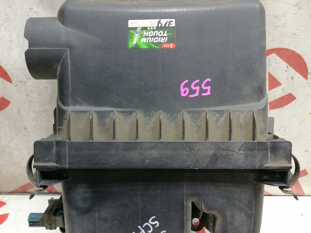 Корпус воздушного фильтра TOYOTA Vitz 1SZ-FE