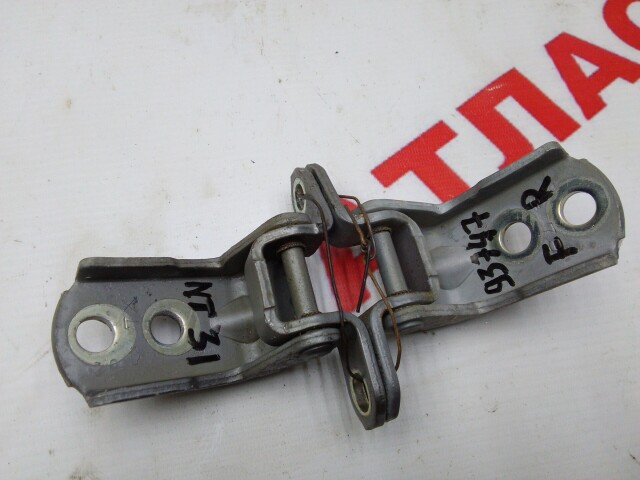 Кронштейны двери NISSAN X-Trail 