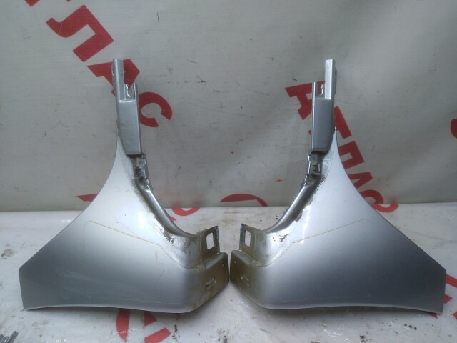 Брызговик TOYOTA Ist 