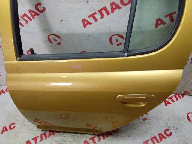 Дверь TOYOTA Vitz 