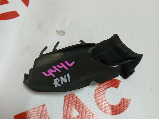 Уголок жабо HONDA Stream 