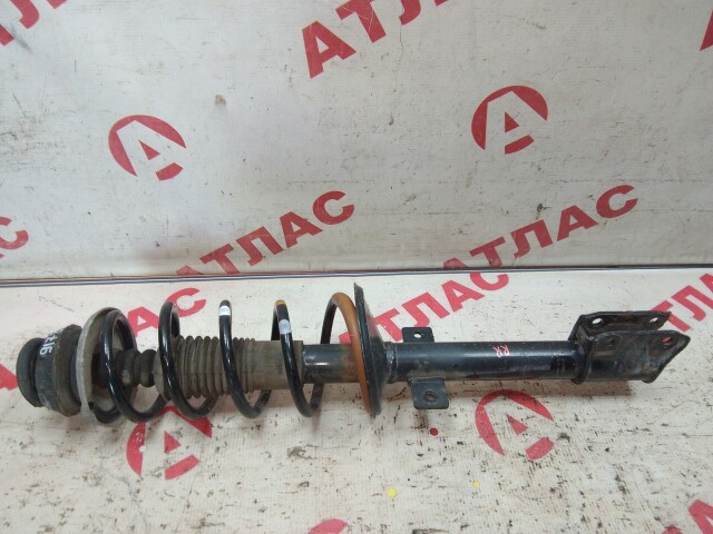 Стойка RENAULT Duster 