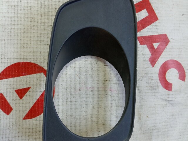 Оправа туманки TOYOTA Corolla Fielder 