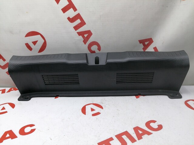 Накладка замка багажника HONDA Fit 