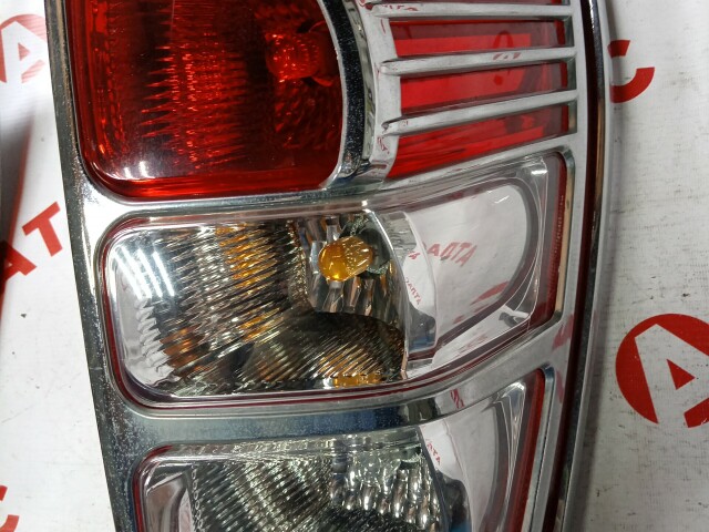 Стоп SUZUKI Escudo 