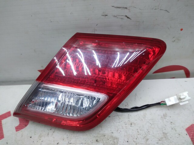 Вставка багажника TOYOTA Camry 