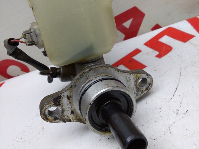 Главный тормозной цилиндр TOYOTA Probox 