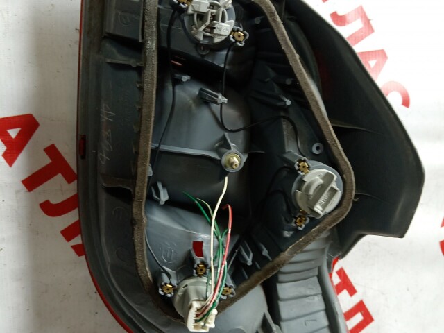 Стоп TOYOTA Vitz 