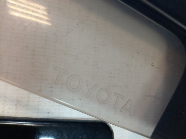 Ветровик TOYOTA Probox 
