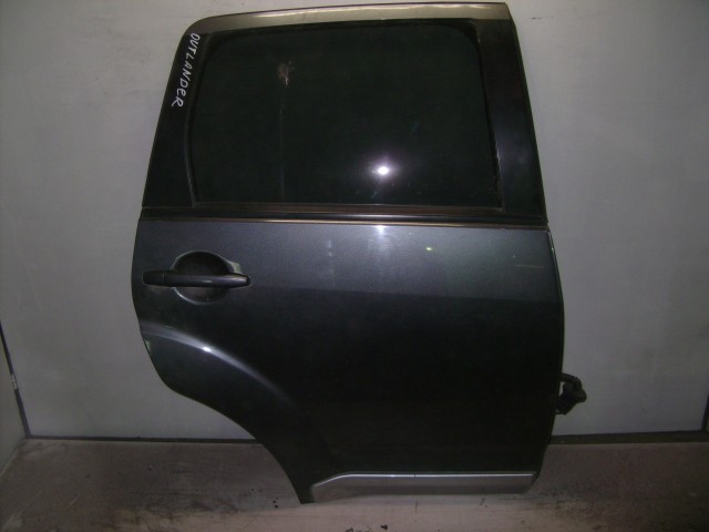 Дверь MITSUBISHI Outlander 