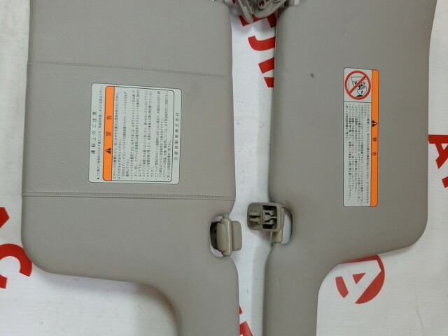 Козырёк NISSAN Sunny 