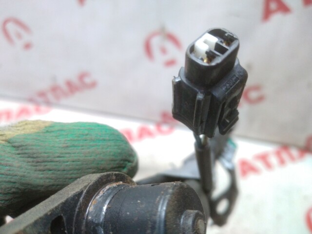 Датчик ABS TOYOTA Ist 