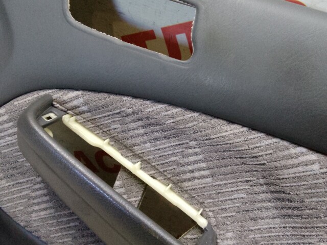 Обшивка двери HONDA Accord 