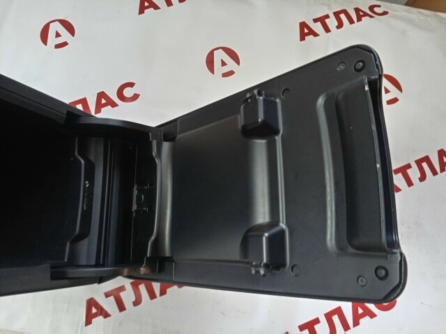 Подлокотник TOYOTA Camry 