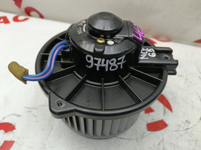 Моторчик печки TOYOTA Ist 