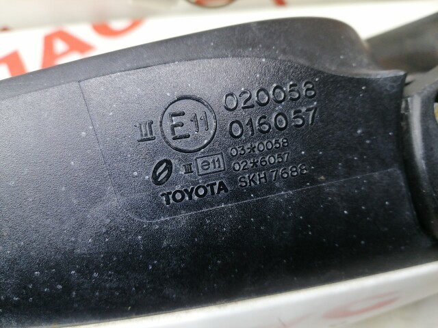 Зеркало TOYOTA Avensis 