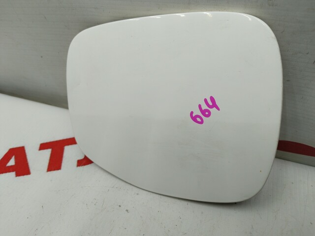 Лючок бензобака TOYOTA Corolla 