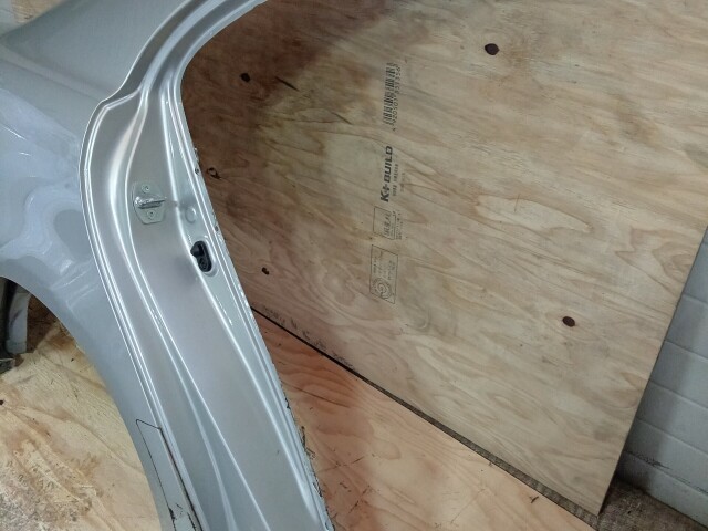 Крыло заднее TOYOTA Avensis 