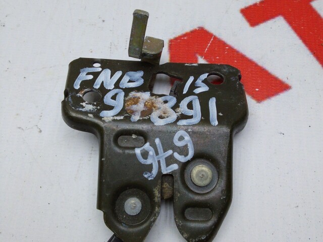 Замок багажника NISSAN Sunny 