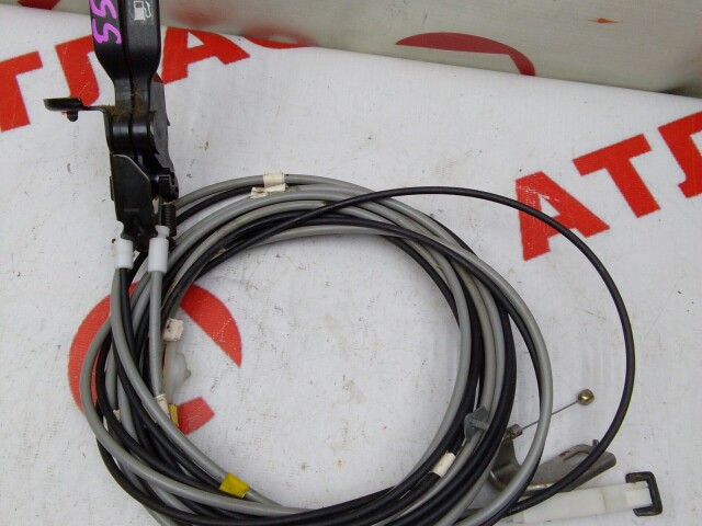 Трос багажника NISSAN Sunny 