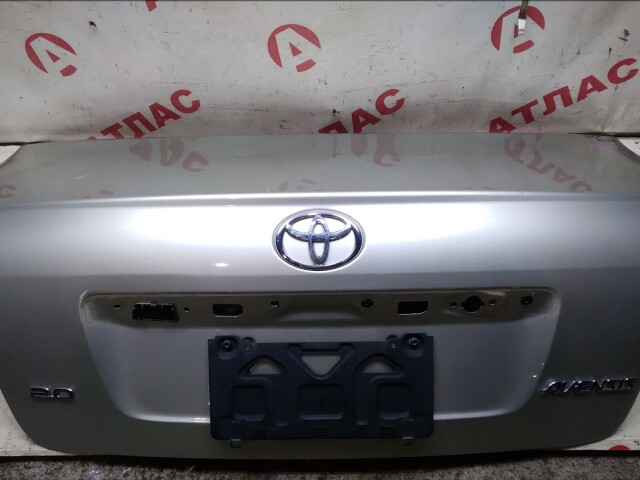 Крышка багажника TOYOTA Avensis 