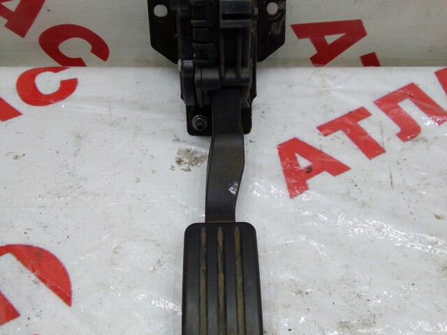 Педаль газа RENAULT Sandero Stepway 