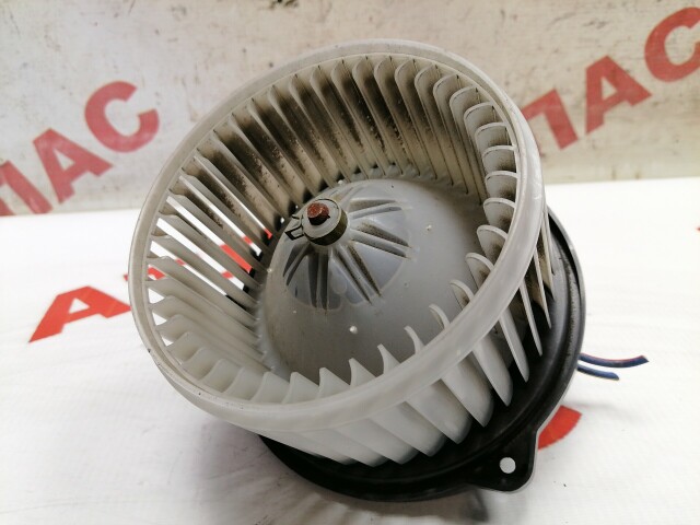 Моторчик печки TOYOTA Vitz 
