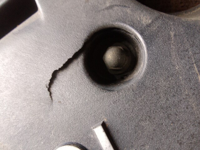 Декоративная крышка ДВС TOYOTA Premio 1AZ-FSE