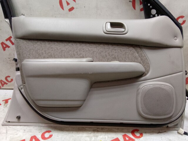 Дверь TOYOTA Corolla 