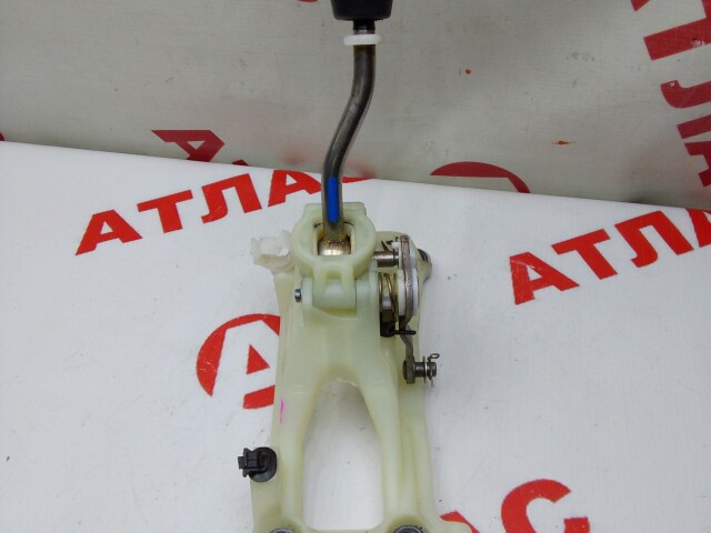 Рычаг КПП TOYOTA Caldina 